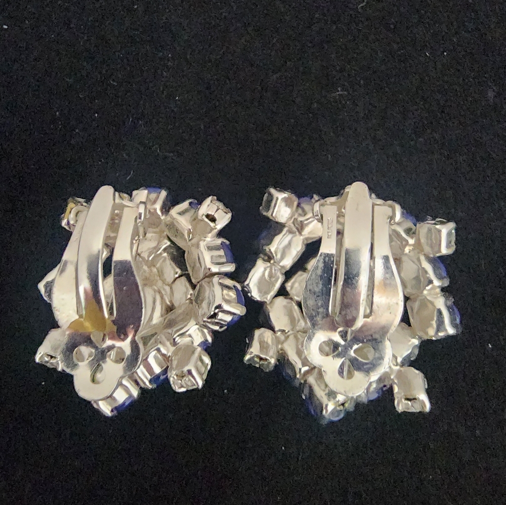 SE4 Elegant Blue, Diamomd Look, and Silver Color Cluster Clip On Earrings - Picture 4 of 5